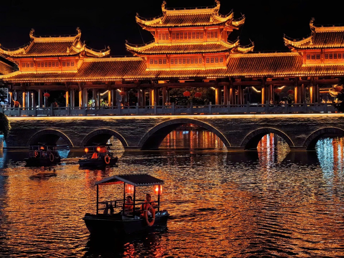 Tour Hà Nội – Thái Bình Cổ Trấn – Nam Ninh 3 Ngày 2 Đêm