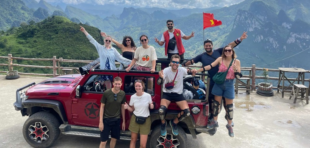 Tour Hà Giang Trọn Gói 4 Ngày 3 Đêm Bằng Xe Jeep