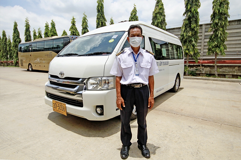 Cho Thuê Xe 9 Chỗ Ngồi Tại Bangkok