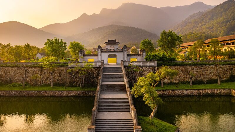 Tour Yên Tử 1 Ngày Trọn Gói | Hành Trình Về Đất Phật