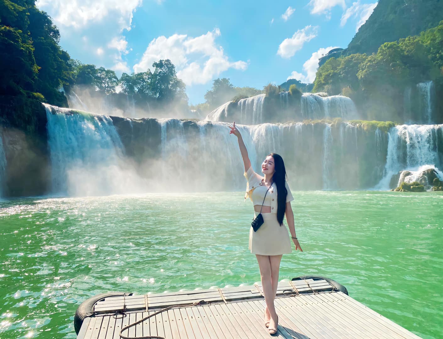 Tour Cao Bằng – Thác Bản Giốc – Hồ Ba Bể 3 Ngày 2 Đêm